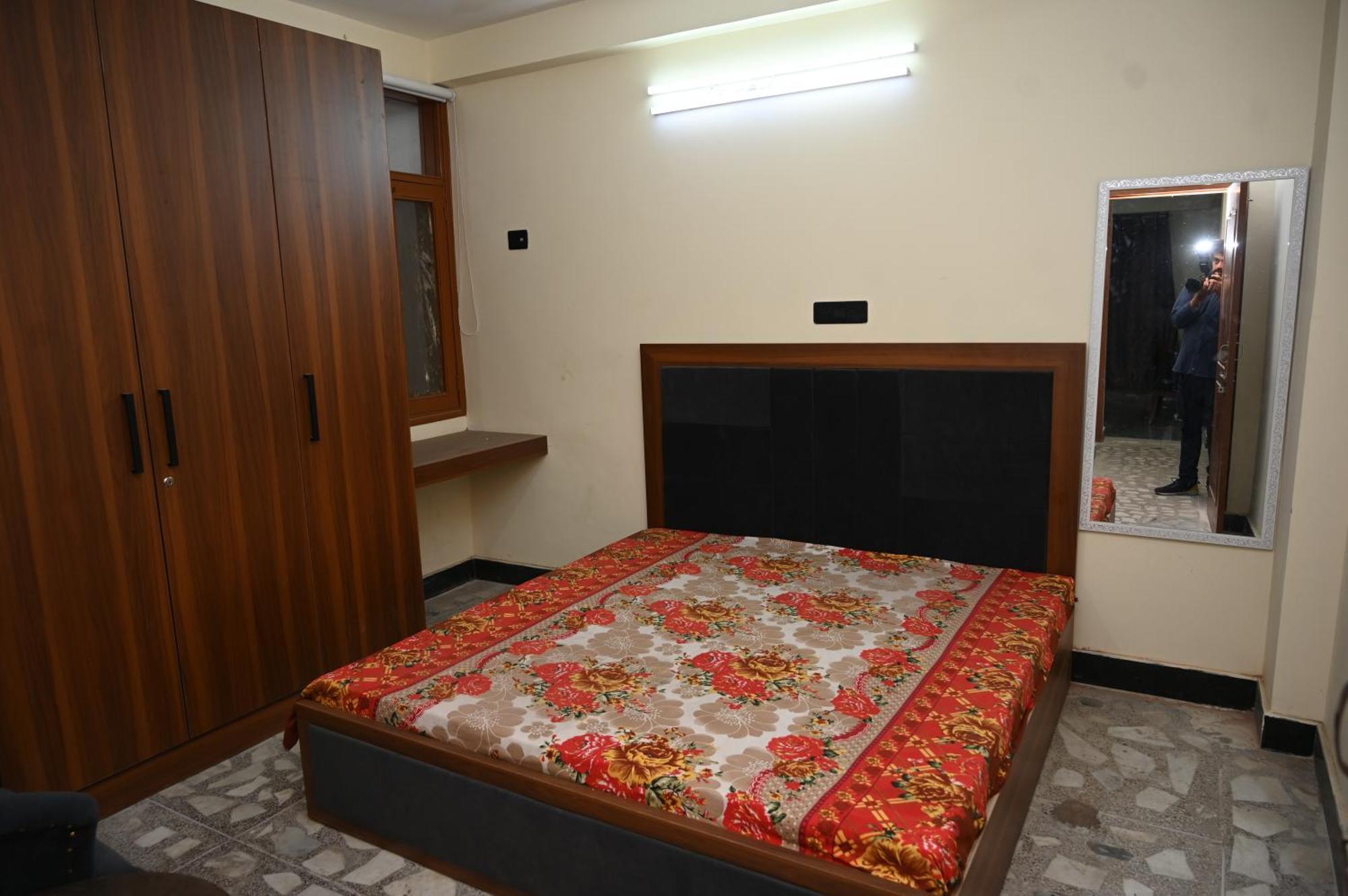 Apartment Alam's House